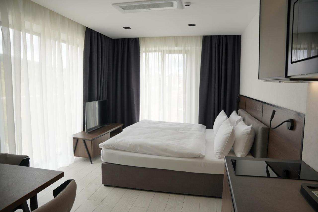 Buka Apart-Hotel & Spa Буковел Екстериор снимка
