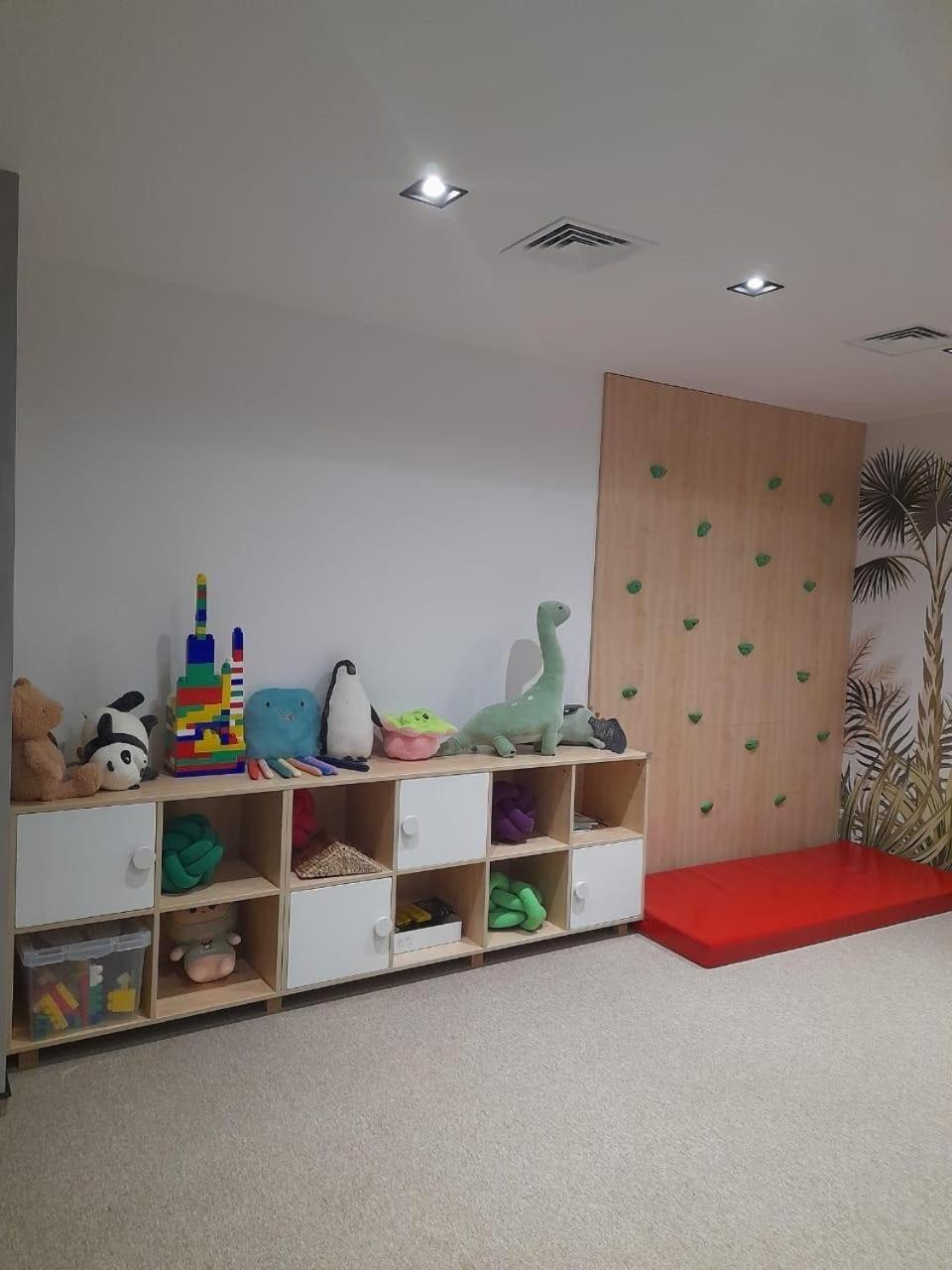Buka Apart-Hotel & Spa Буковел Екстериор снимка